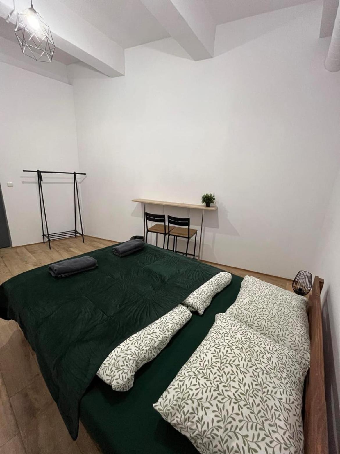 Nice Room In Old Town Krakow Dış mekan fotoğraf